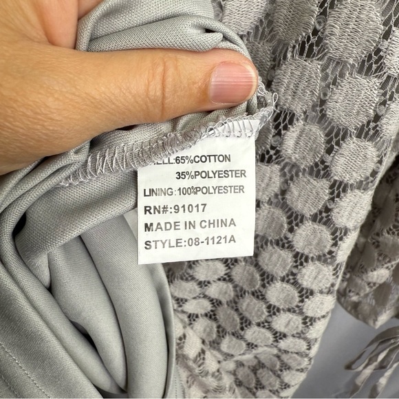 NWT Solitaire Gray Embroidered Boho Top Square Neckline 3/4 Tie Sleeves Size XL - Picture 11 of 12